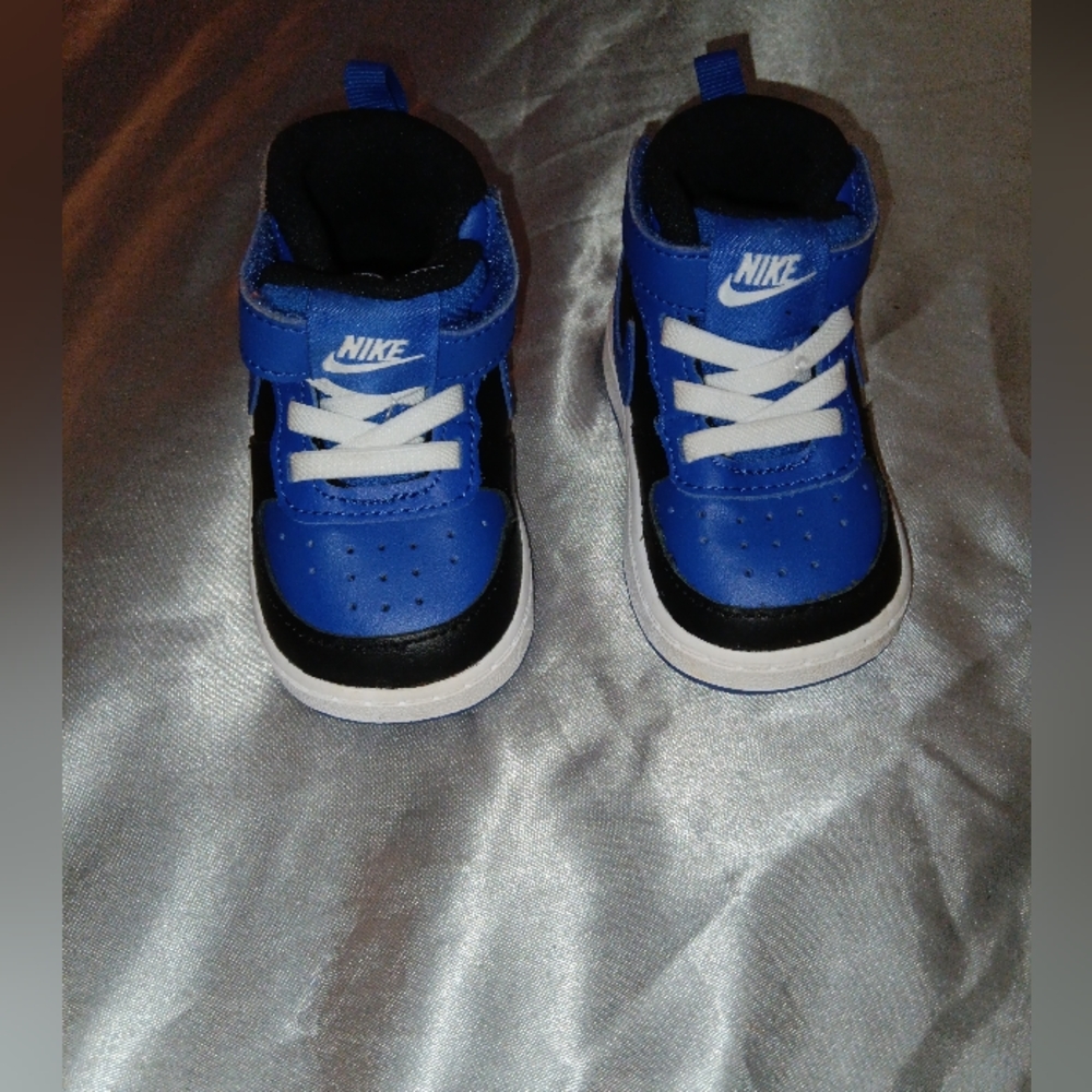 Baby nike 4c